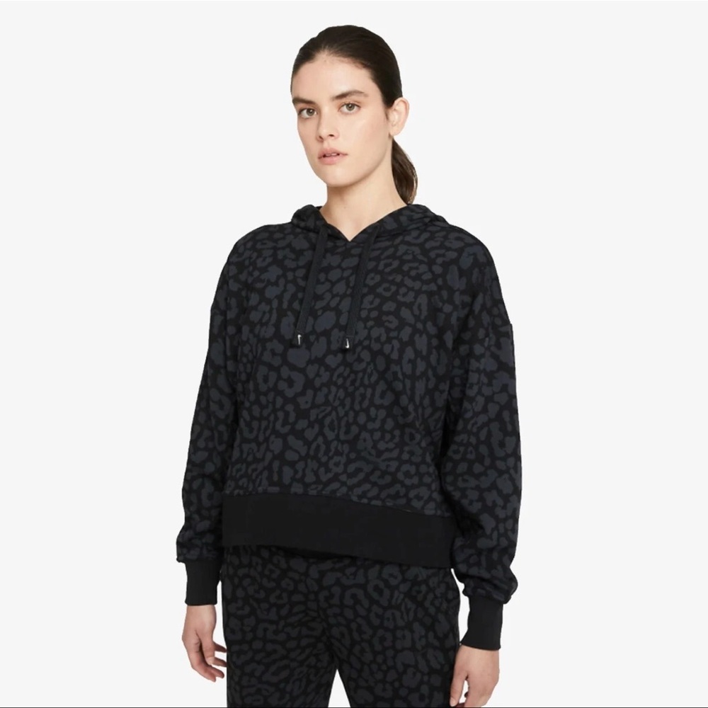Nike Women's Dri-Fit Black Leopard Print Get Fit Hoodie Size Small